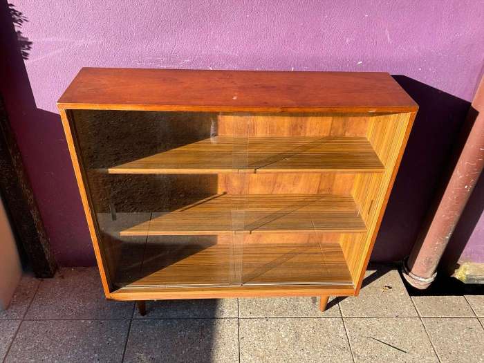 Classic glass display cabinet furniture for collectibles